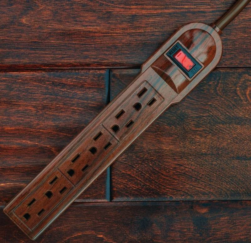 Surge Protector Dark Oak 450j