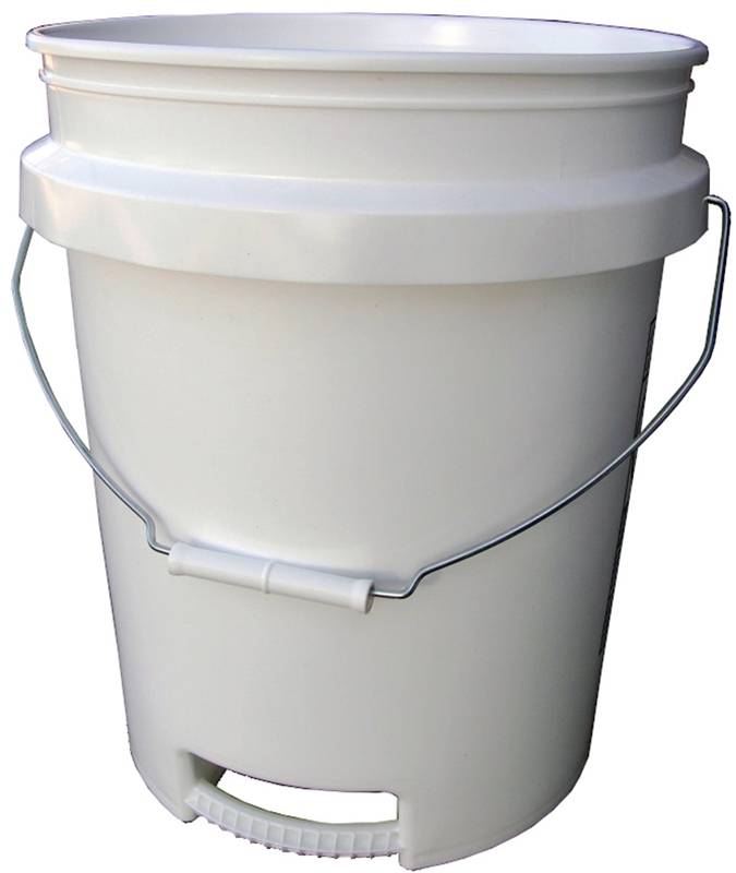 Pail 5gal White Metal Handle